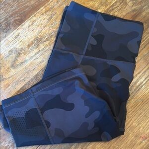 EUC GapFit shorts - Maternity L